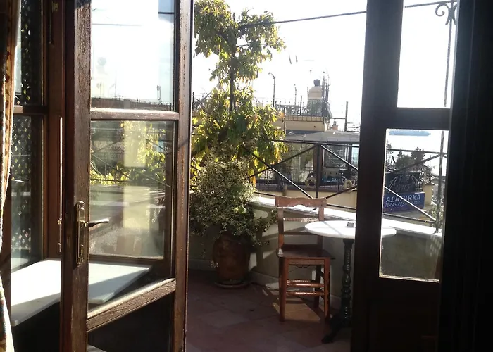 佐伊女皇酒店