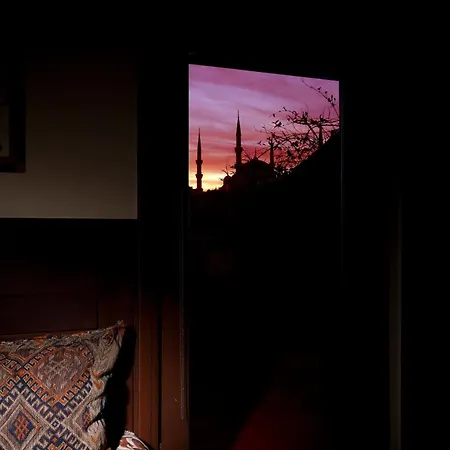 إمبريس زوي فندق 4*