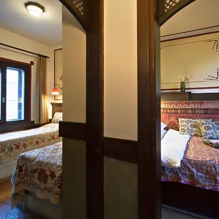 Empress Zoe Hotel 4*