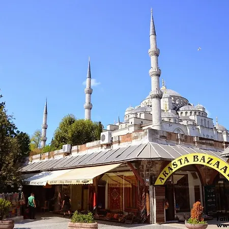 Hotel Empress Zoe 4*