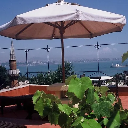 Empress Zoe Hotel 4*