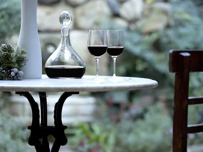 Hotel Empress Zoe 4*