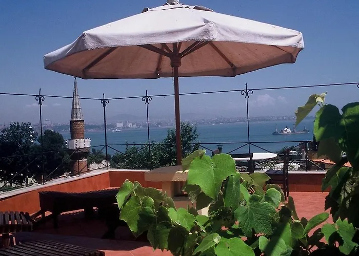 Empress Zoe Hotel 4*