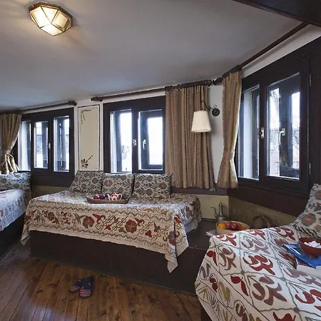 Empress Zoe Istanboel